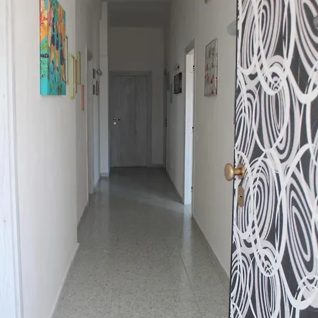 Vesuview Near The Ruins Pompéi