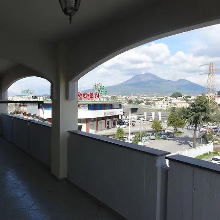 Vesuview Near The Ruins 3*