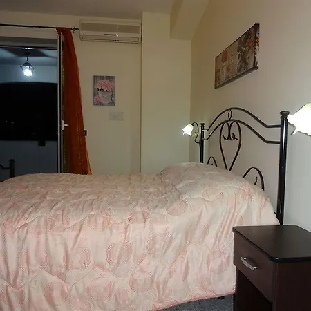 Maison d'hôtes Vesuview Near The Ruins