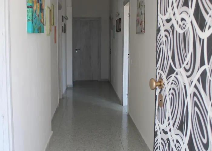 Vesuview Near The Ruins Pompéi