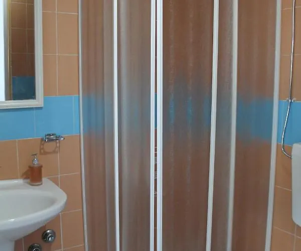 Vesuview Near The Ruins 3*