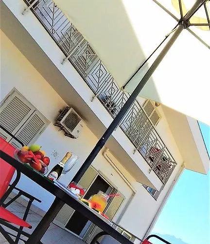 Vesuview Near The Ruins